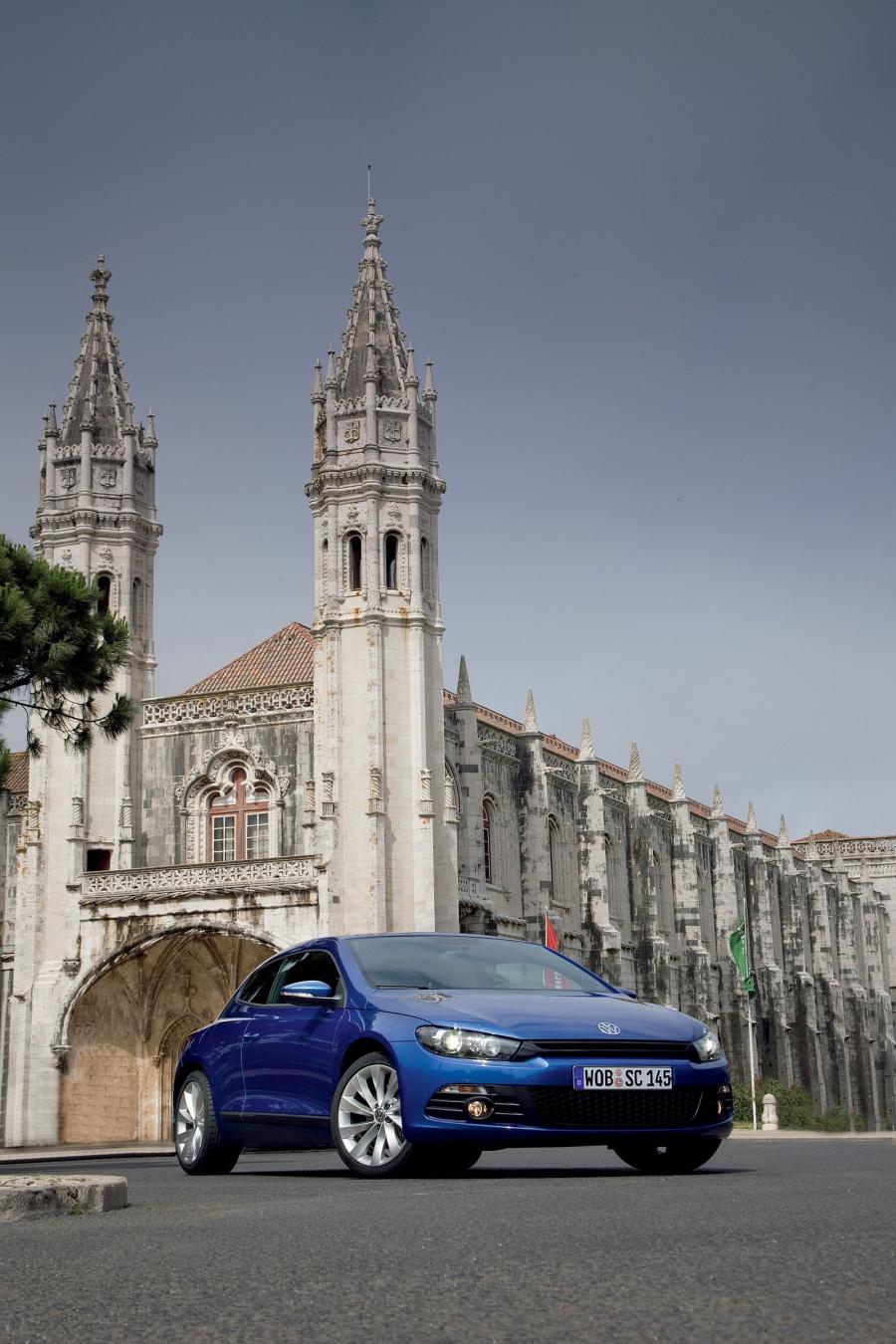  Volkswagen Scirocco 2008 года  (фото 10 из 143)